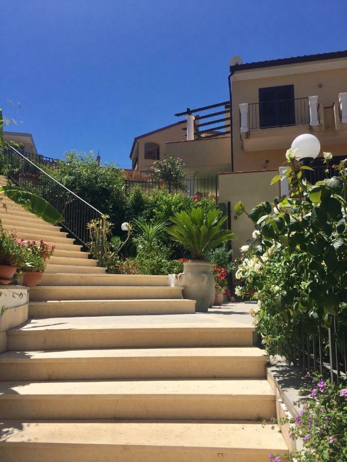 Ferienwohnung Mastrissa Country House Taormina Exterior foto